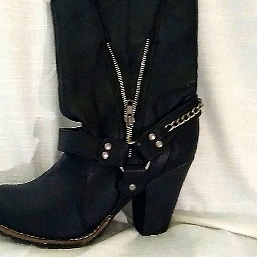 Candies size 10 heel faux leather lambswool on top short boots - Picture 1 of 8